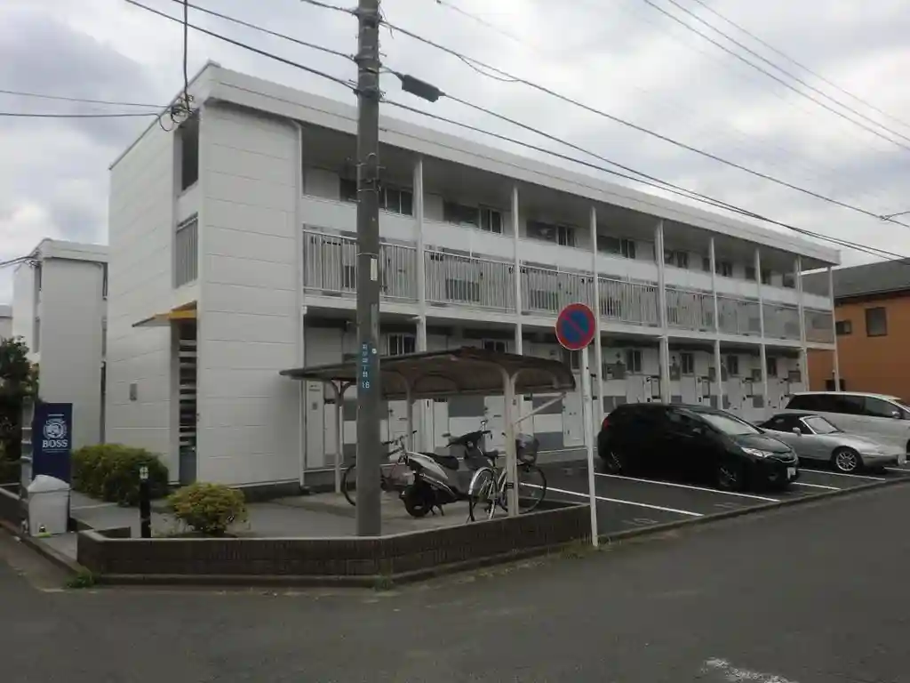 レオパレスヤバタIII 外観