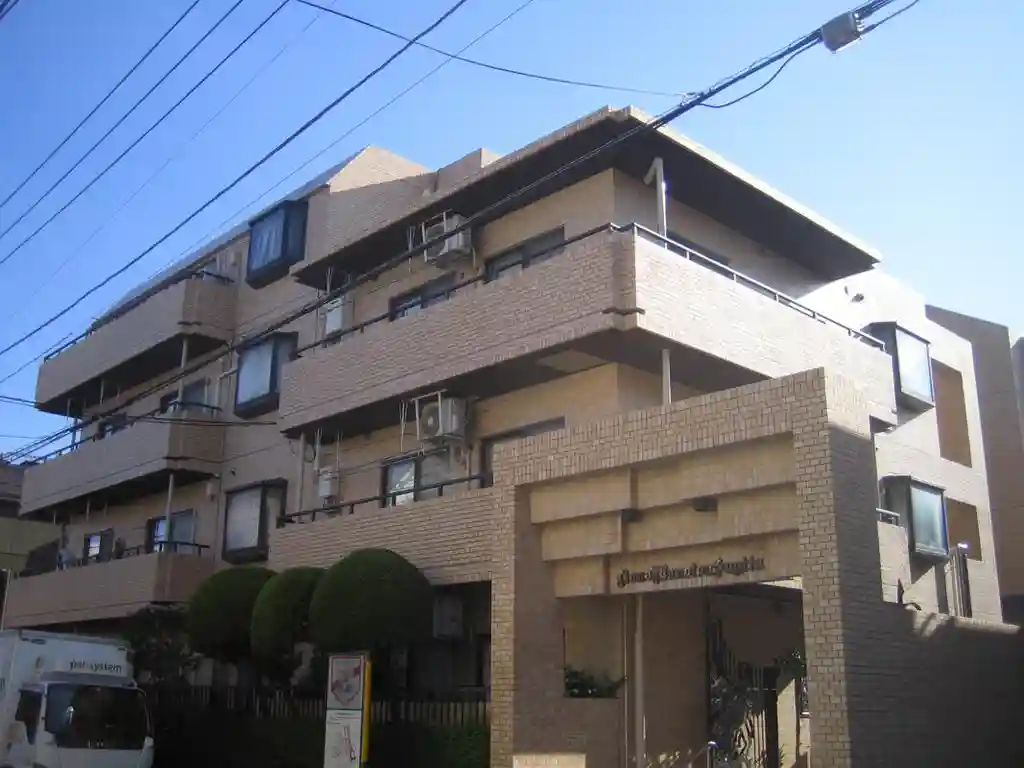 ライオンズマンション杉田 外観