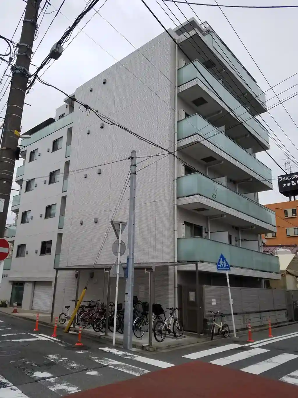 アルムE 外観