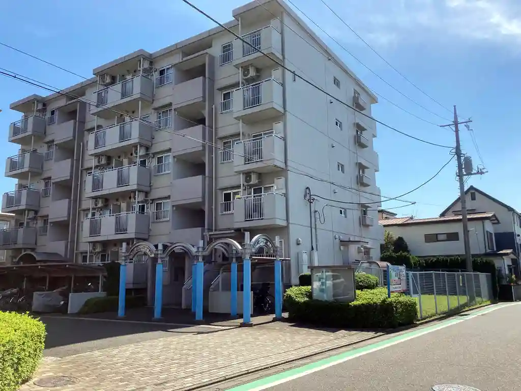 UR都市機構コーポレート湘南台1号棟 外観