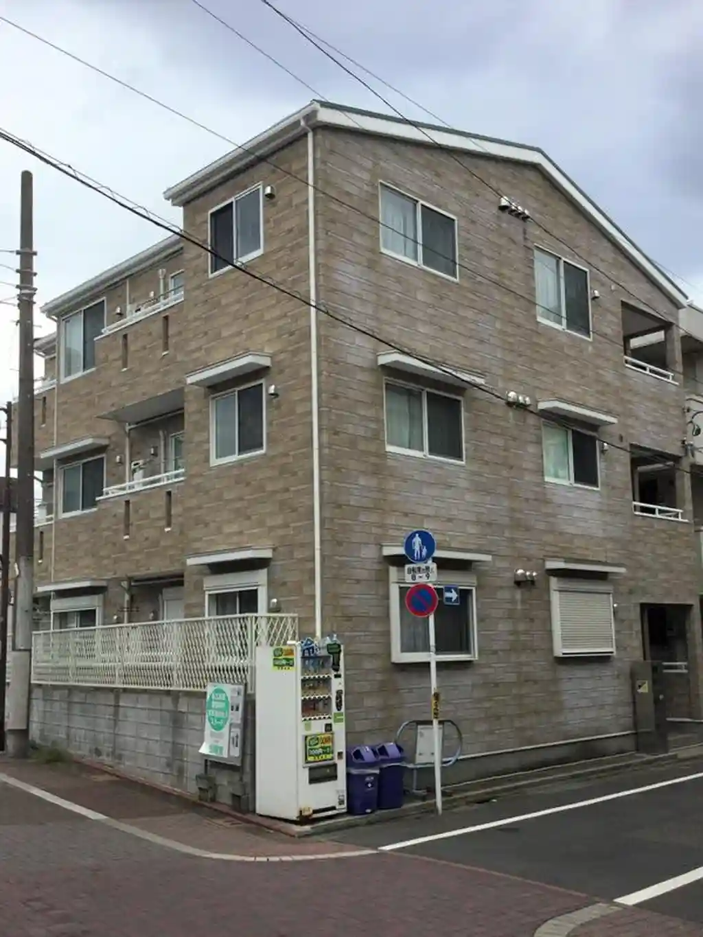 CRESCENTMINE 外観