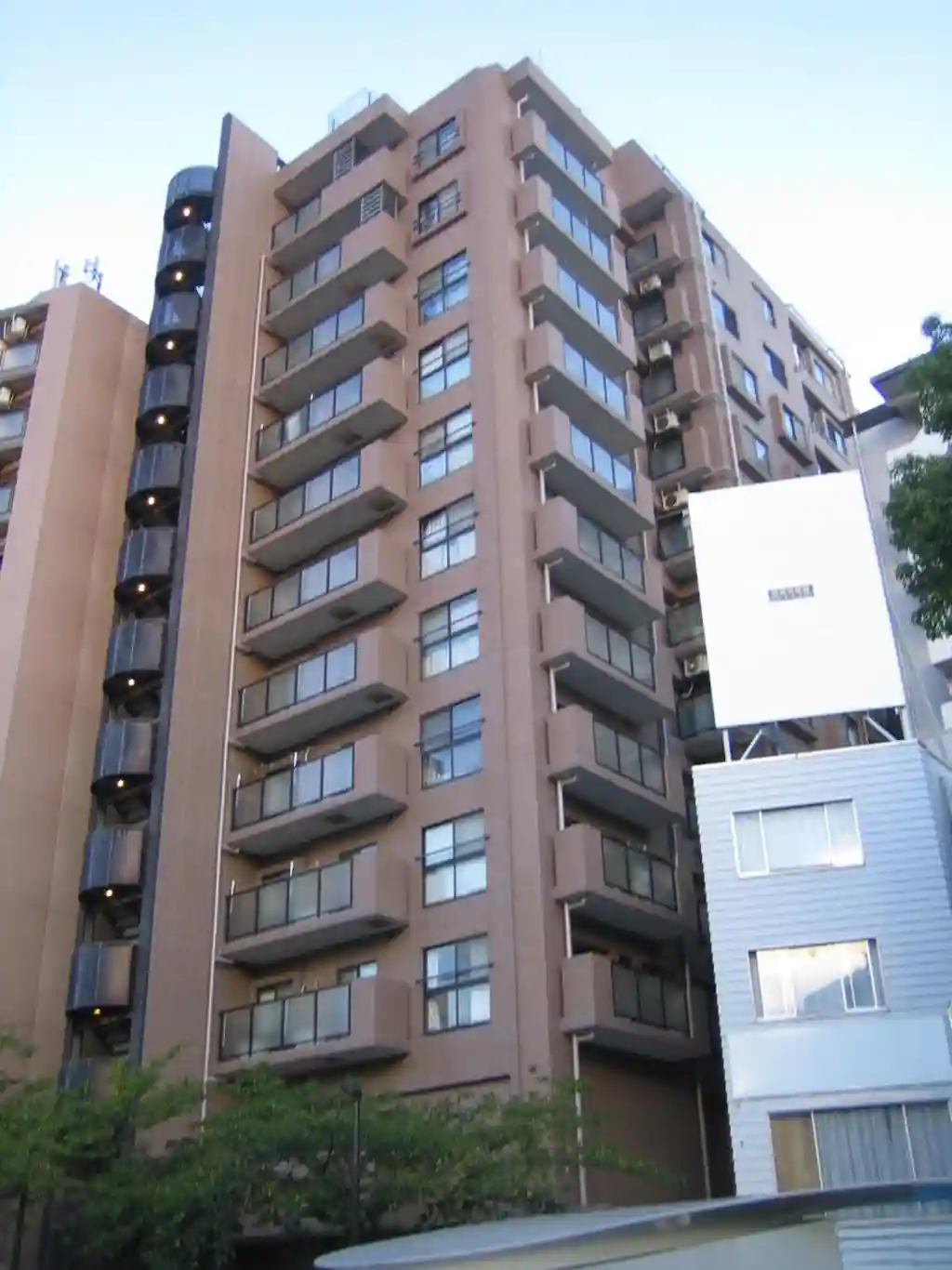 グランイーグル川崎II 外観