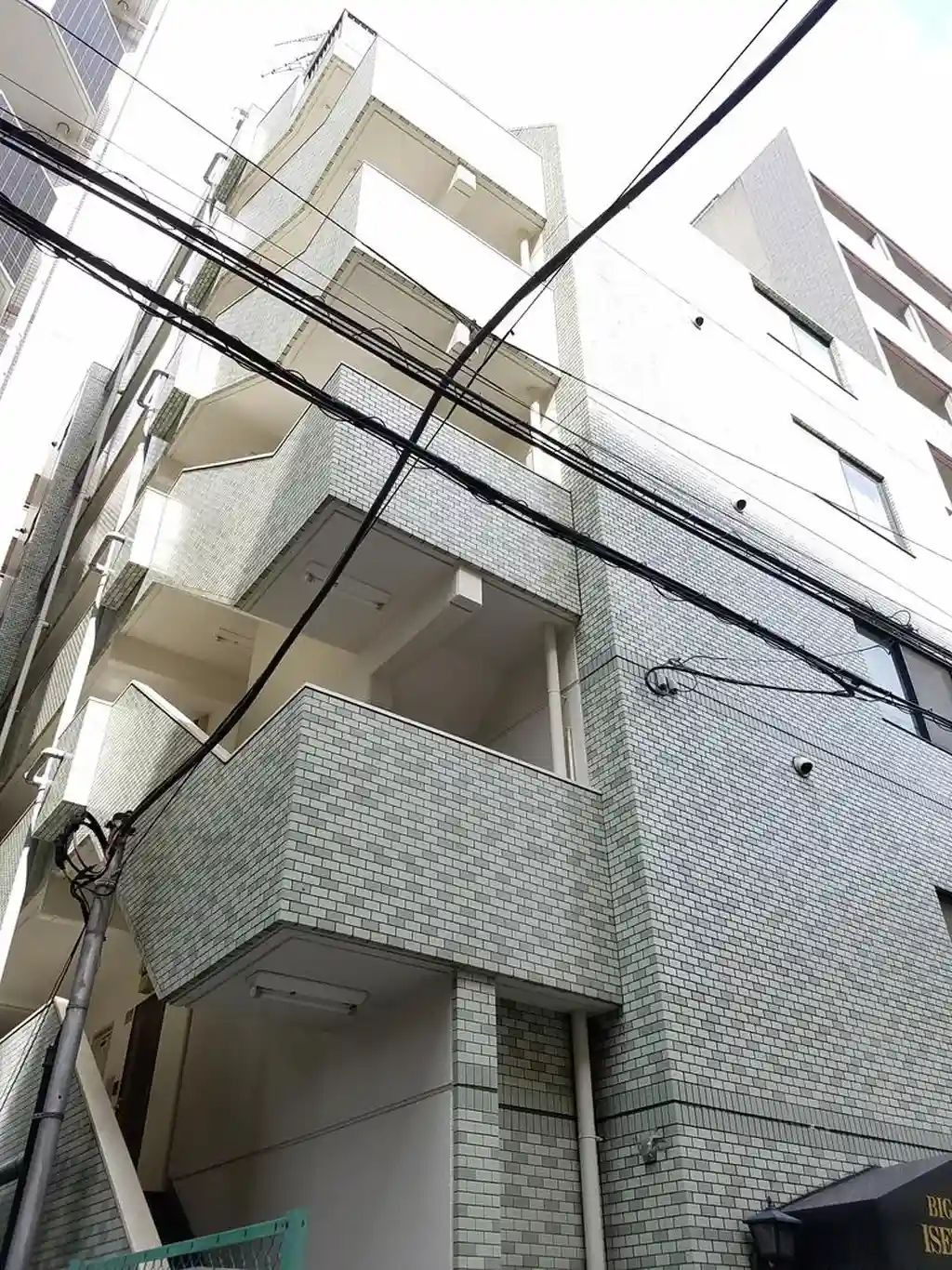 ビックヴァンステイツ伊勢佐木南 外観