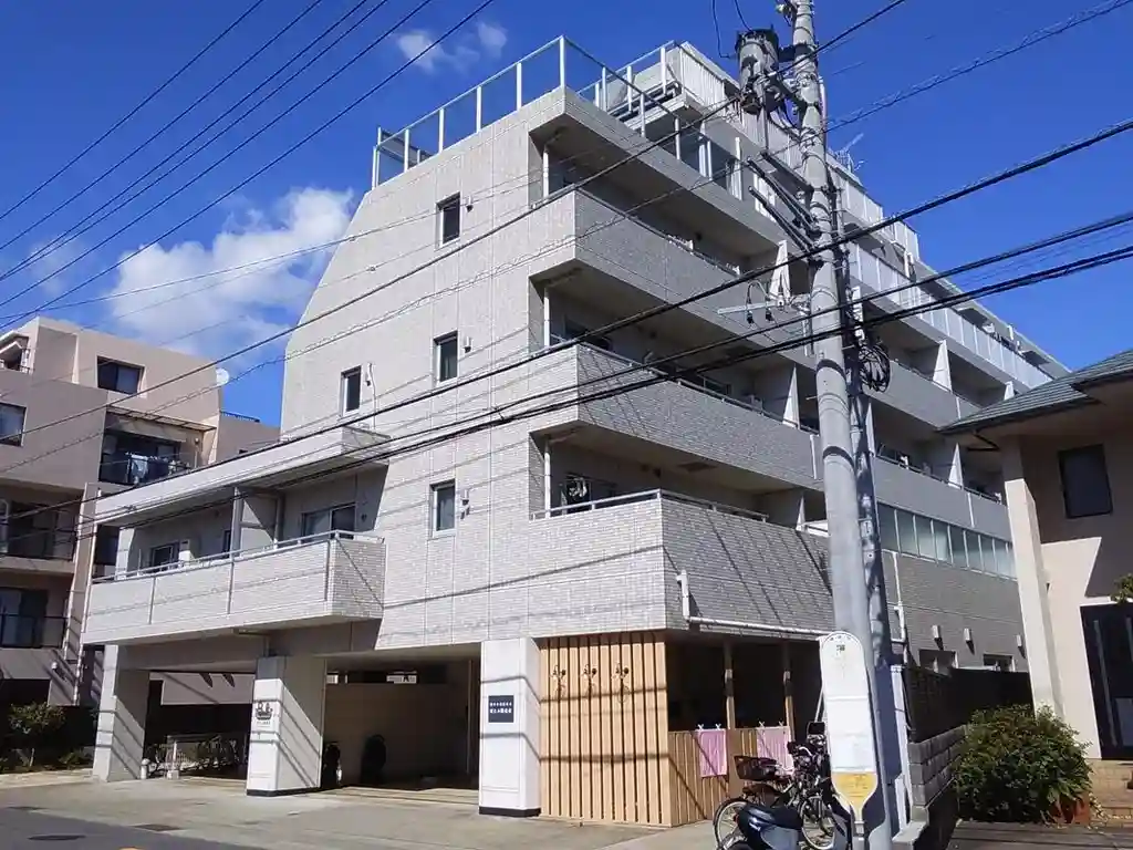 エクラン八芳 外観