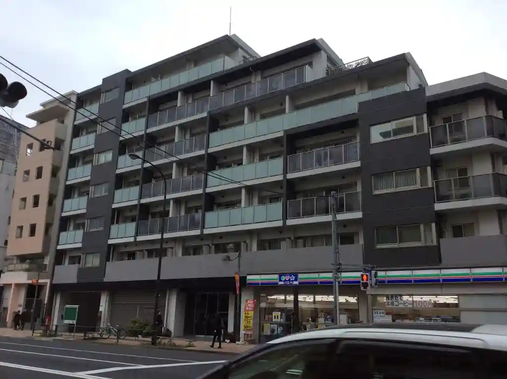 フェニシア学芸大学 外観