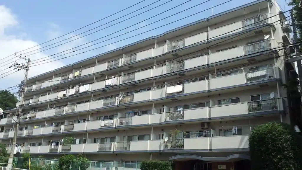 ドミール生田 外観