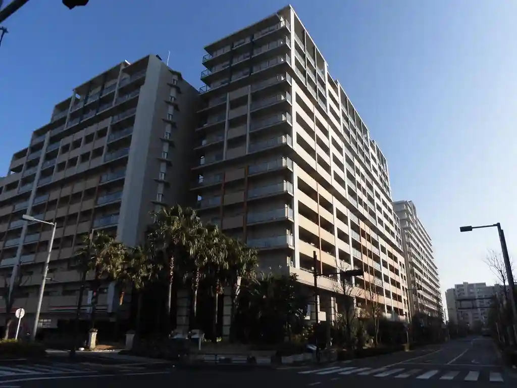 ロイヤルパークス新田 外観