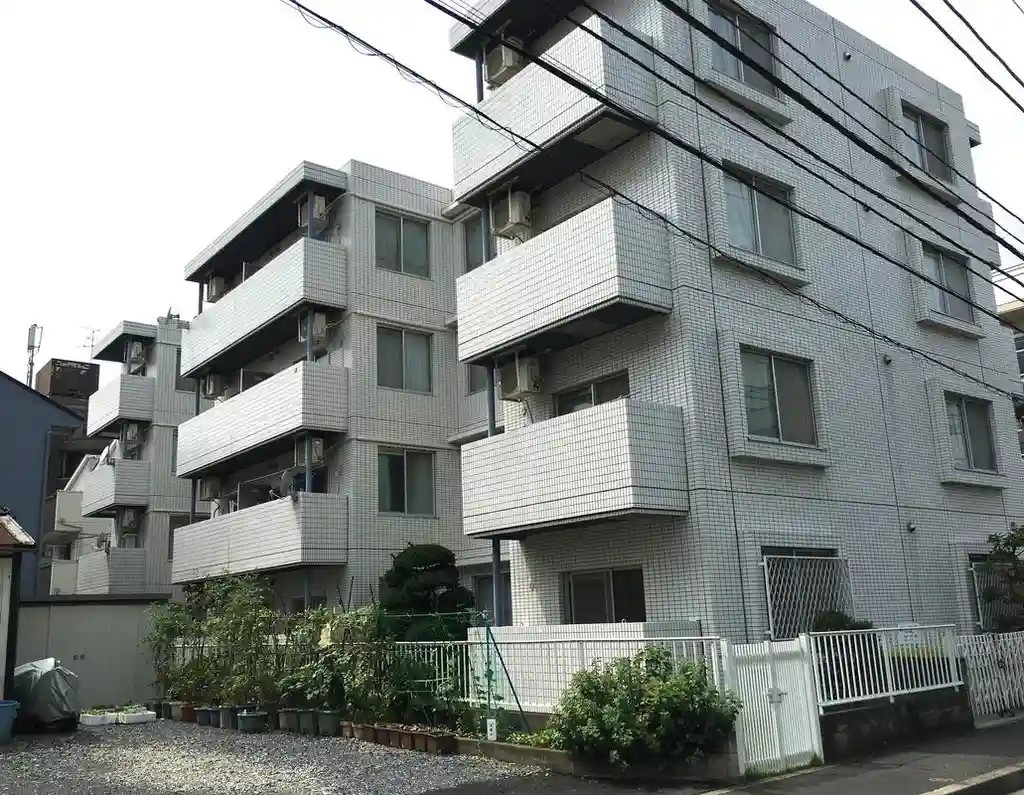 アイレット 外観