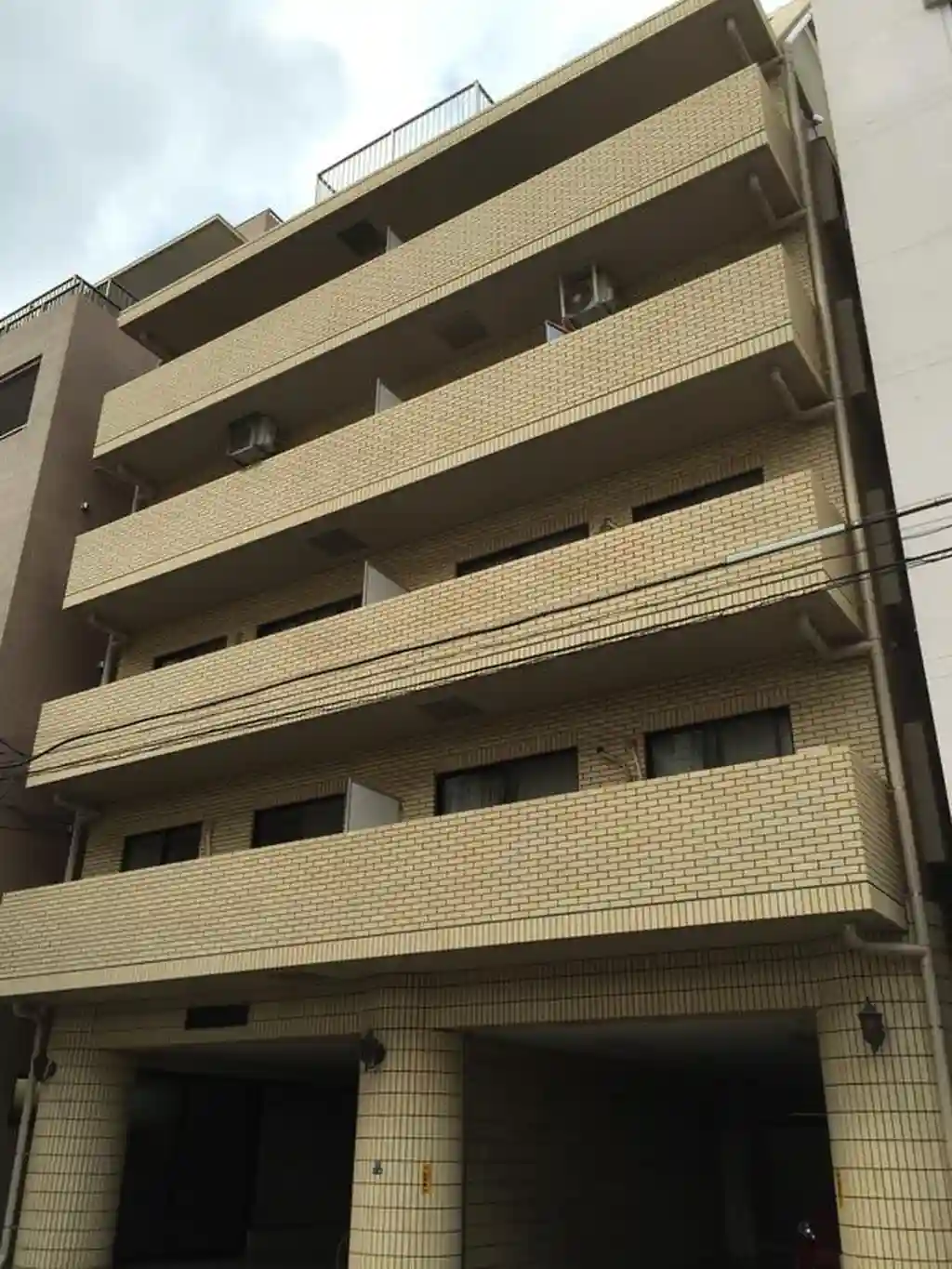 サンオリーブ新名 外観