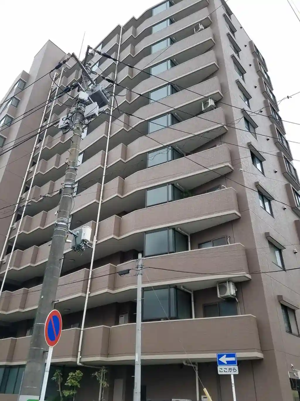ナイスアーバン西横浜 外観