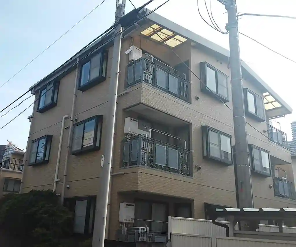 グレース新冨 外観
