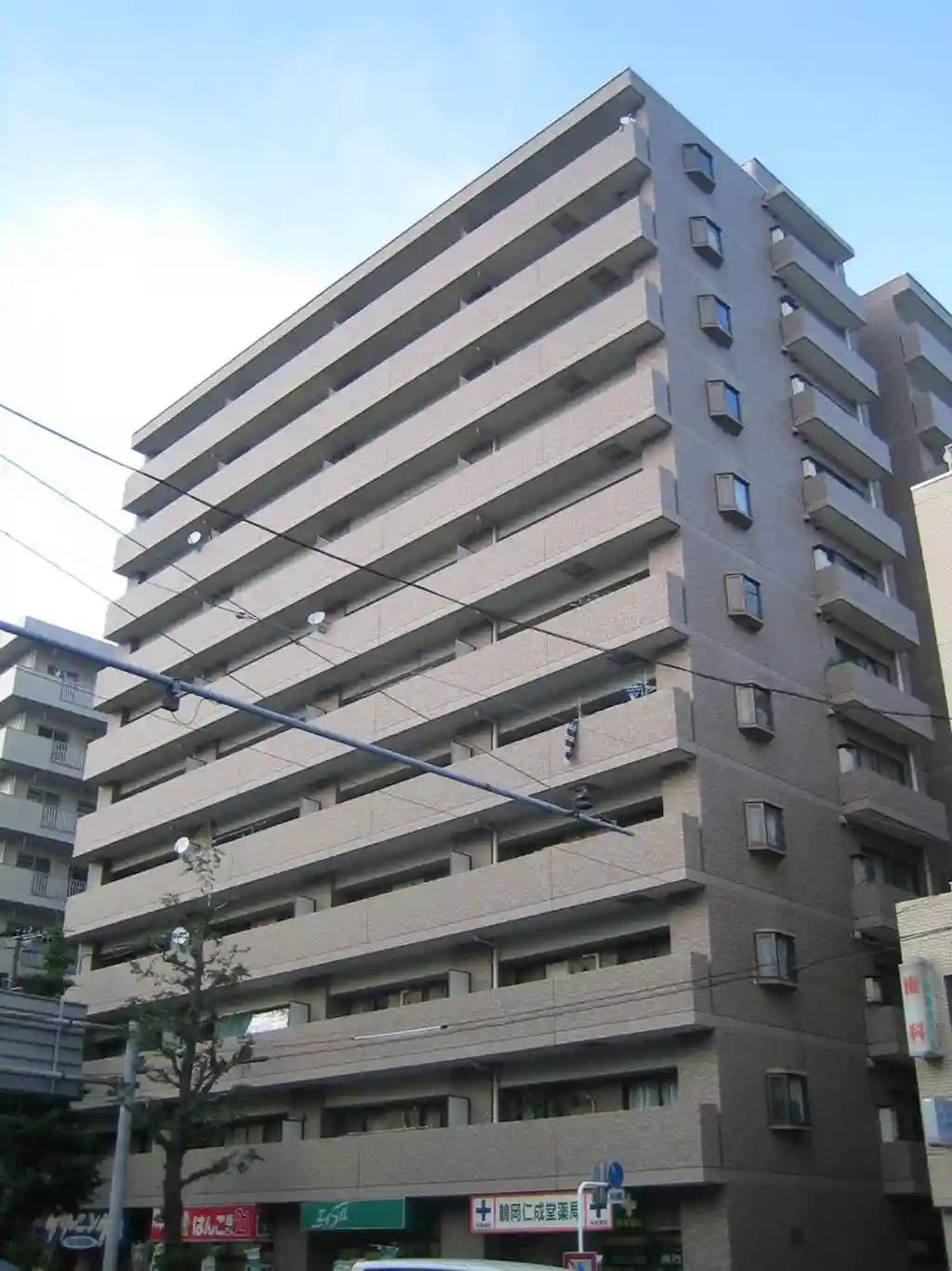 コスモ吉野町駅前 外観