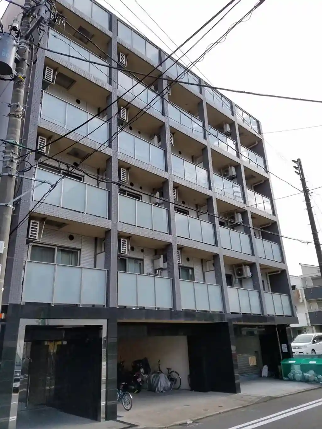 プレール・ドゥーク横浜WEST 外観