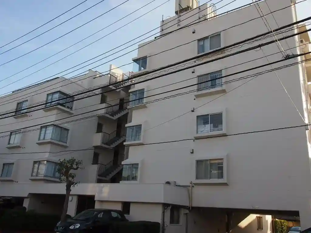 メガロン逗子 外観