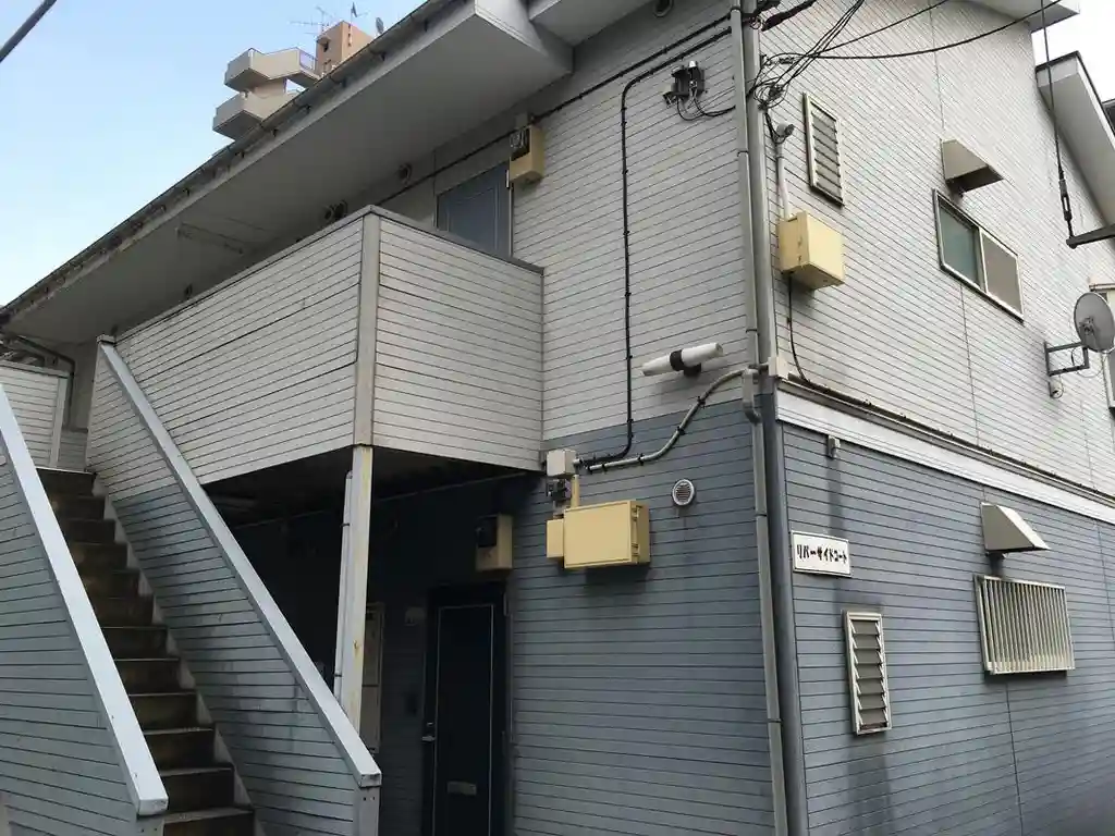 リバーサイドコート 外観