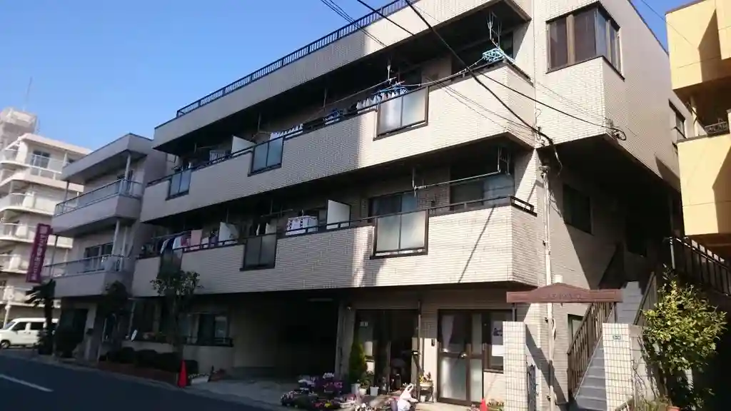 フラットイワキ 外観