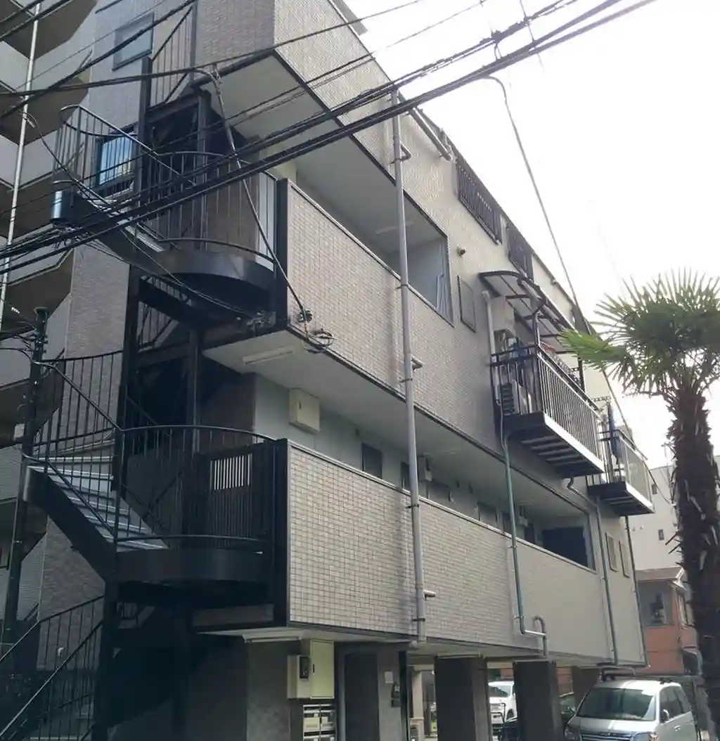 リリラヴィーン 外観