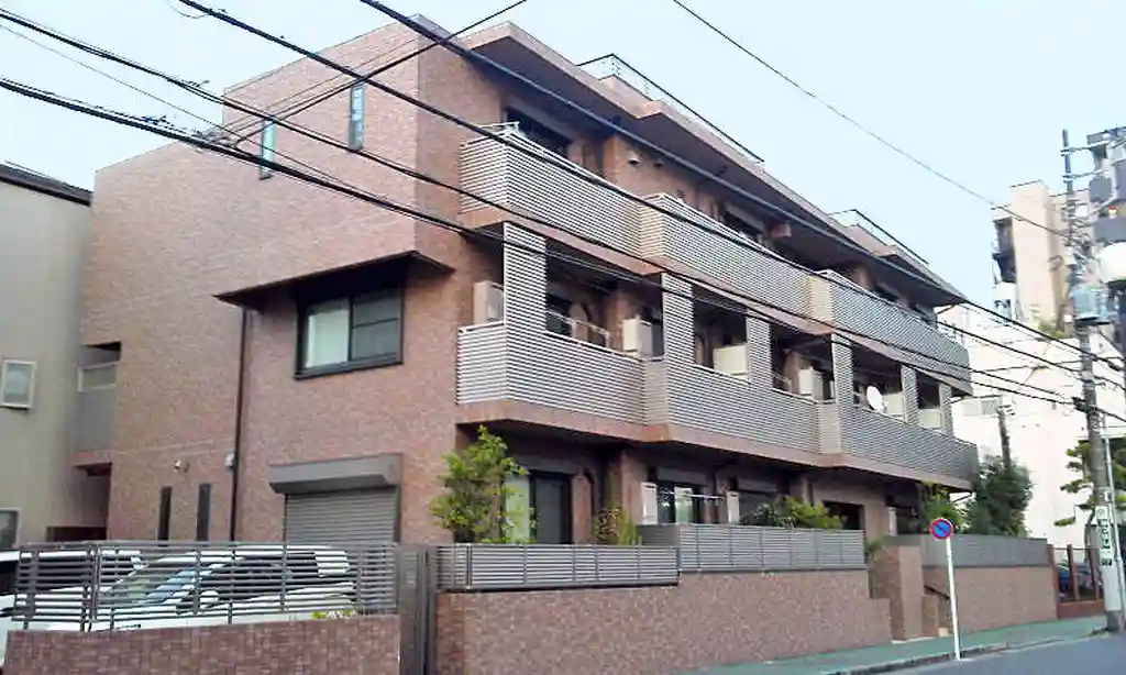 マウンテニア 外観