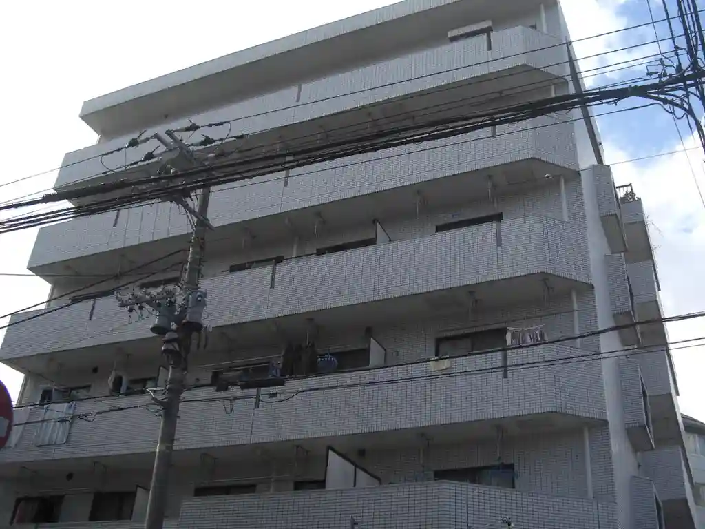 ルミエール蒔田 外観