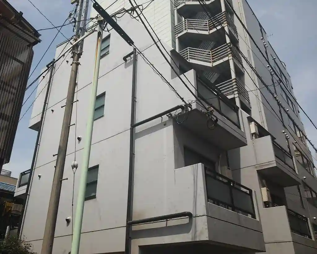 トライアーバン 外観