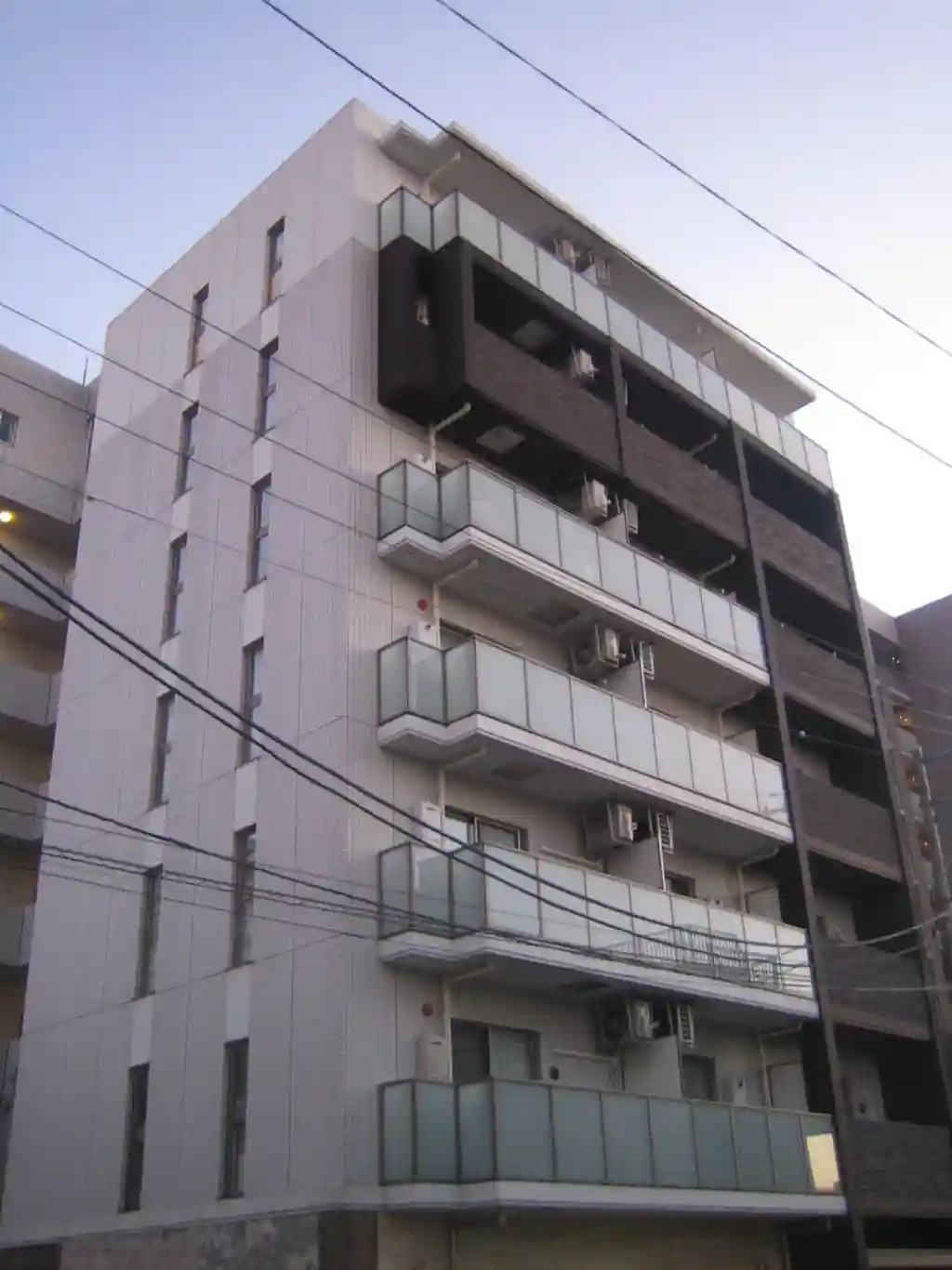 EINHAUS 外観