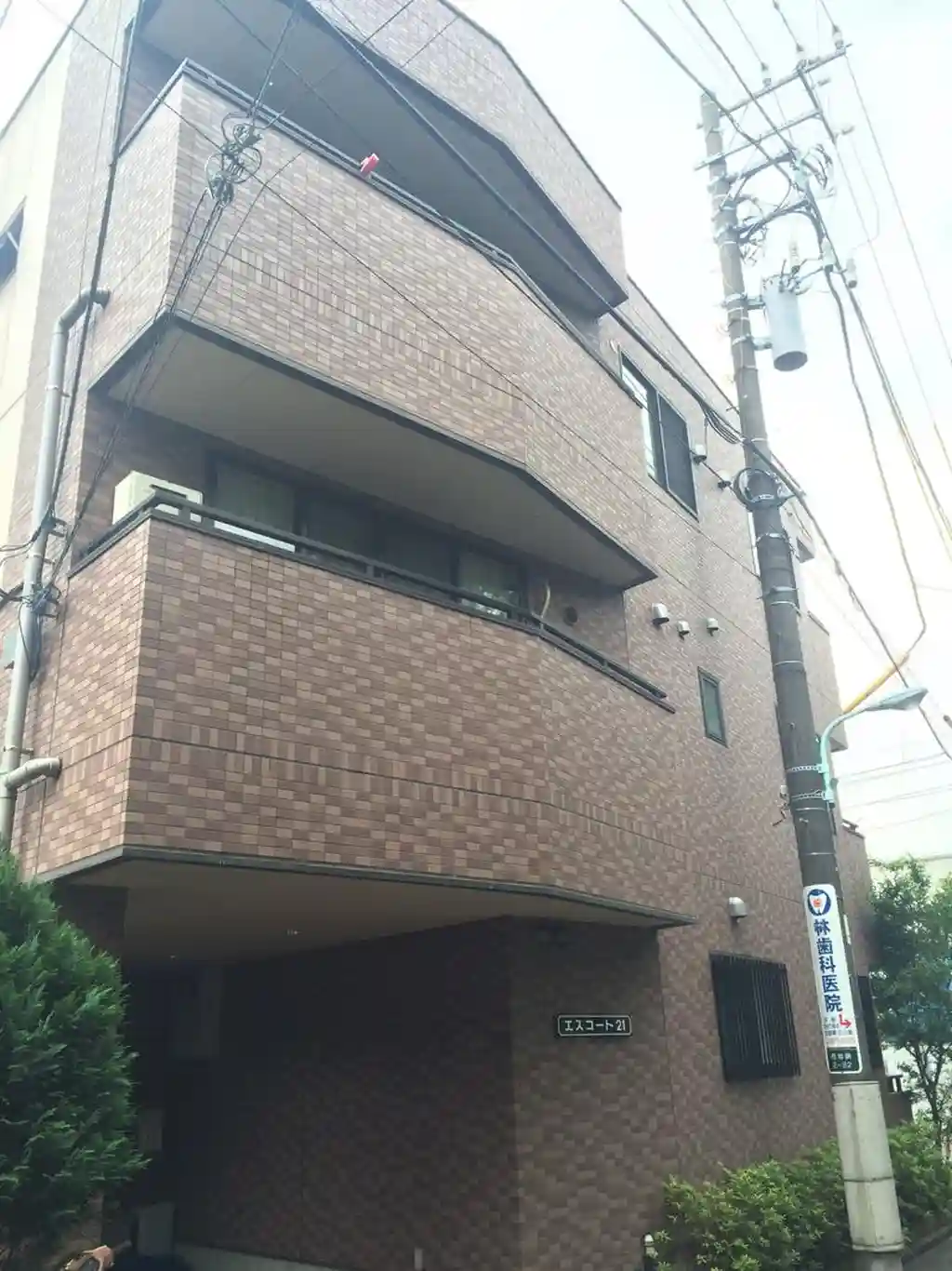 エスコート21 外観