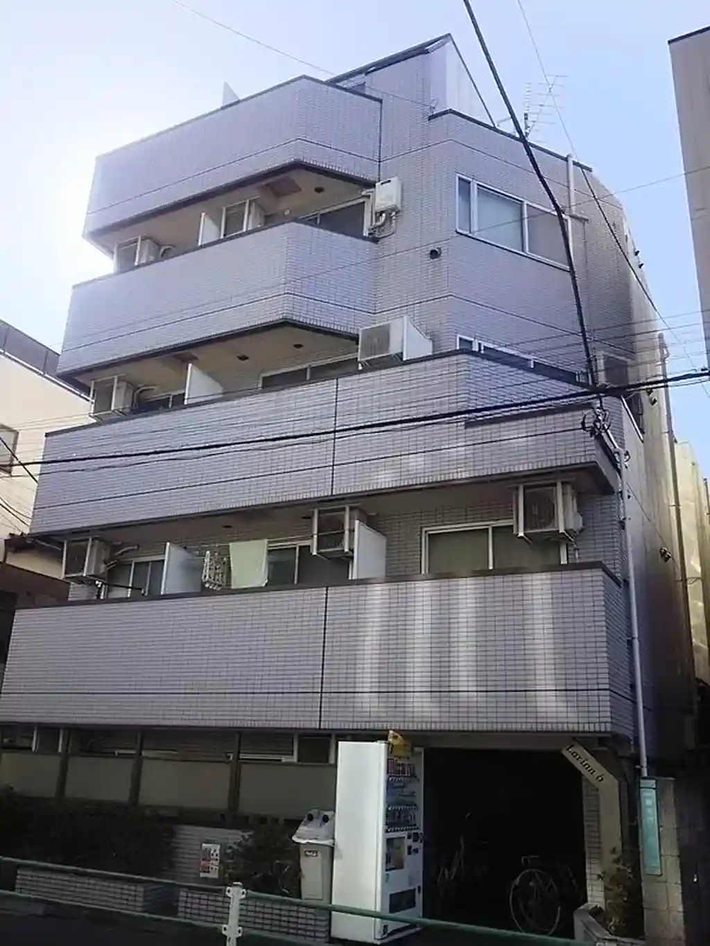 ラビアン5 外観