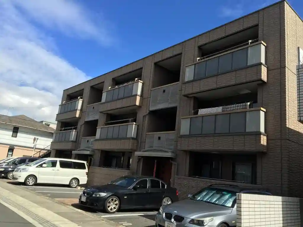 ファーストステージ 外観