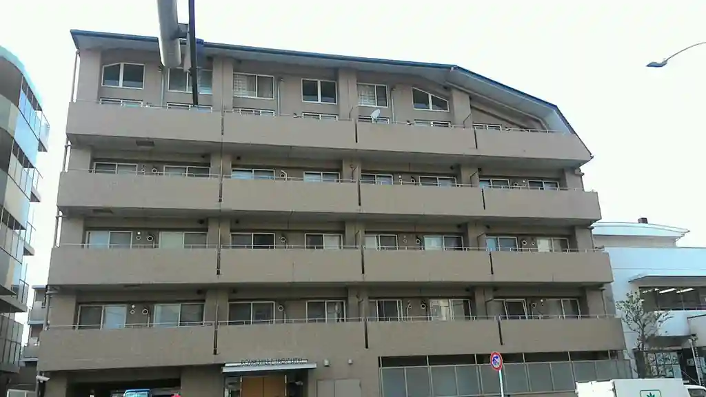 ロイヤルヒルズ鷺沼 外観