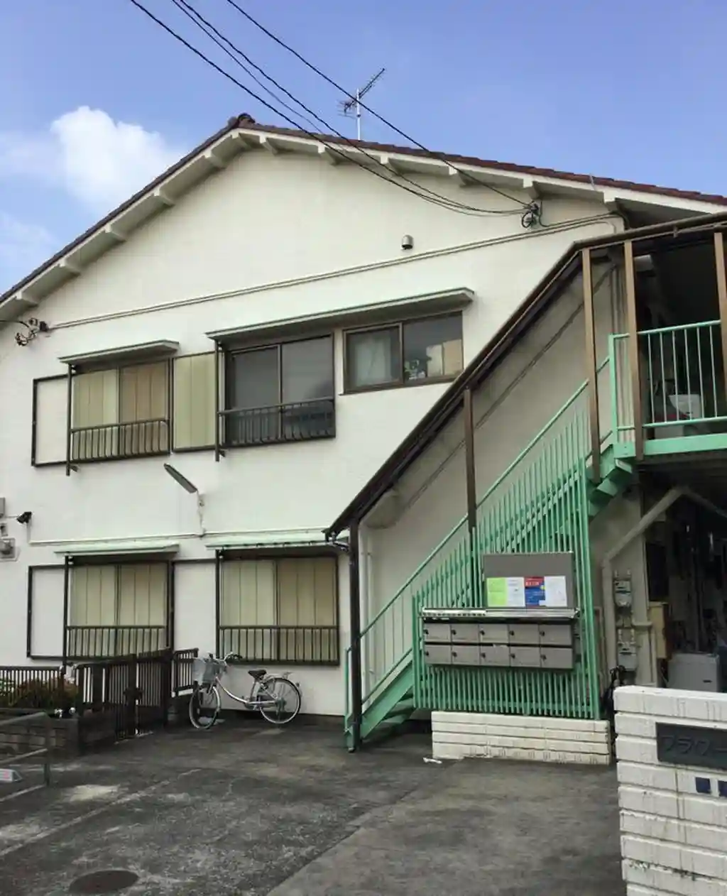 フラワーハイツ 外観