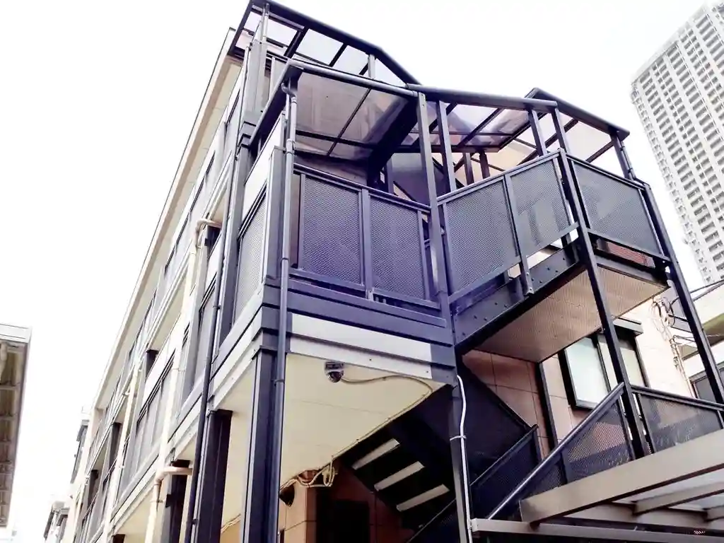 コルソ・カナーレ 外観