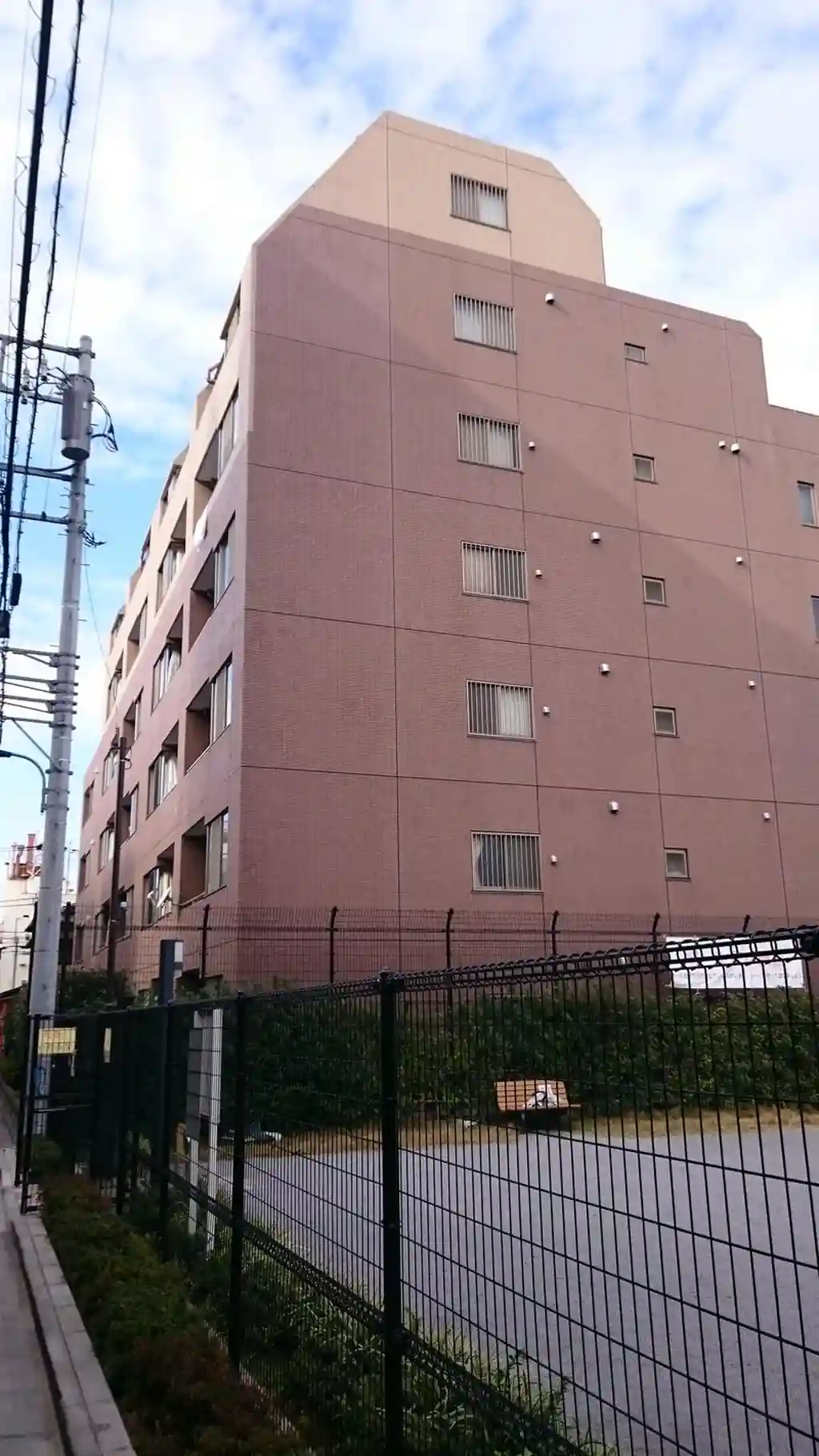 ラティール尾久 外観