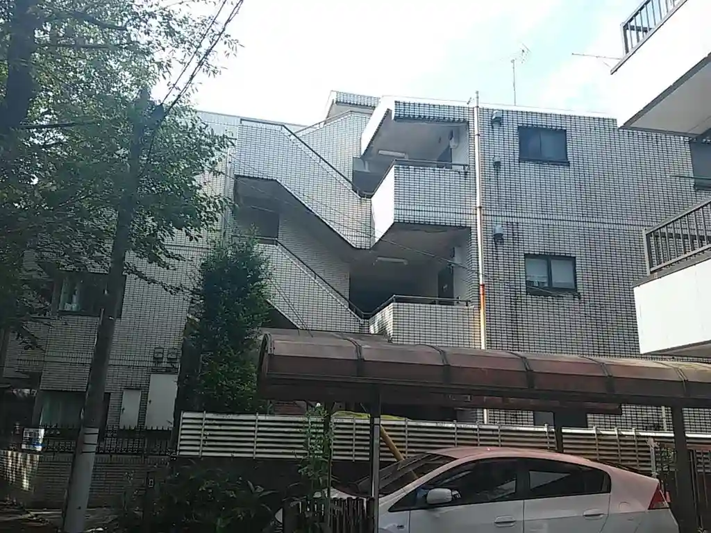 シャトレー・ロートレック 外観