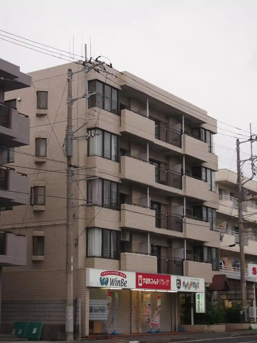 パインクレスト1号館 外観