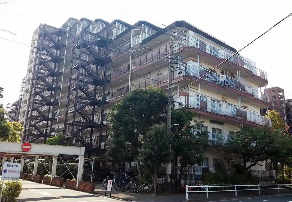 ライオンズマンション調布D棟 外観