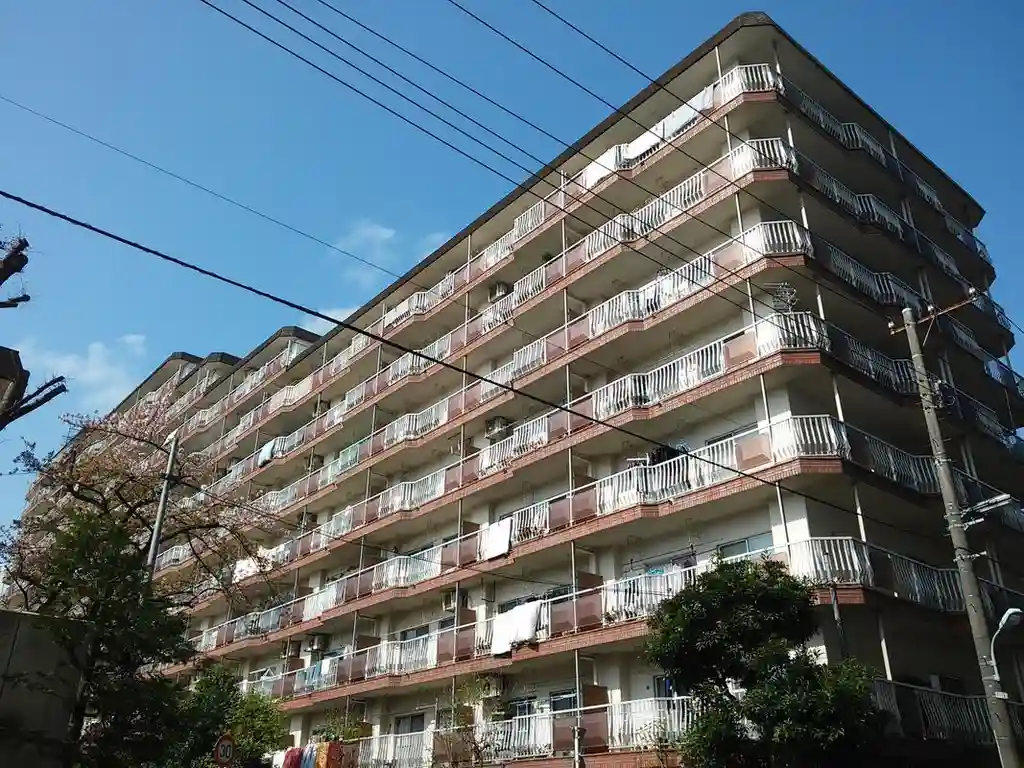 ライオンズマンション調布C棟 外観