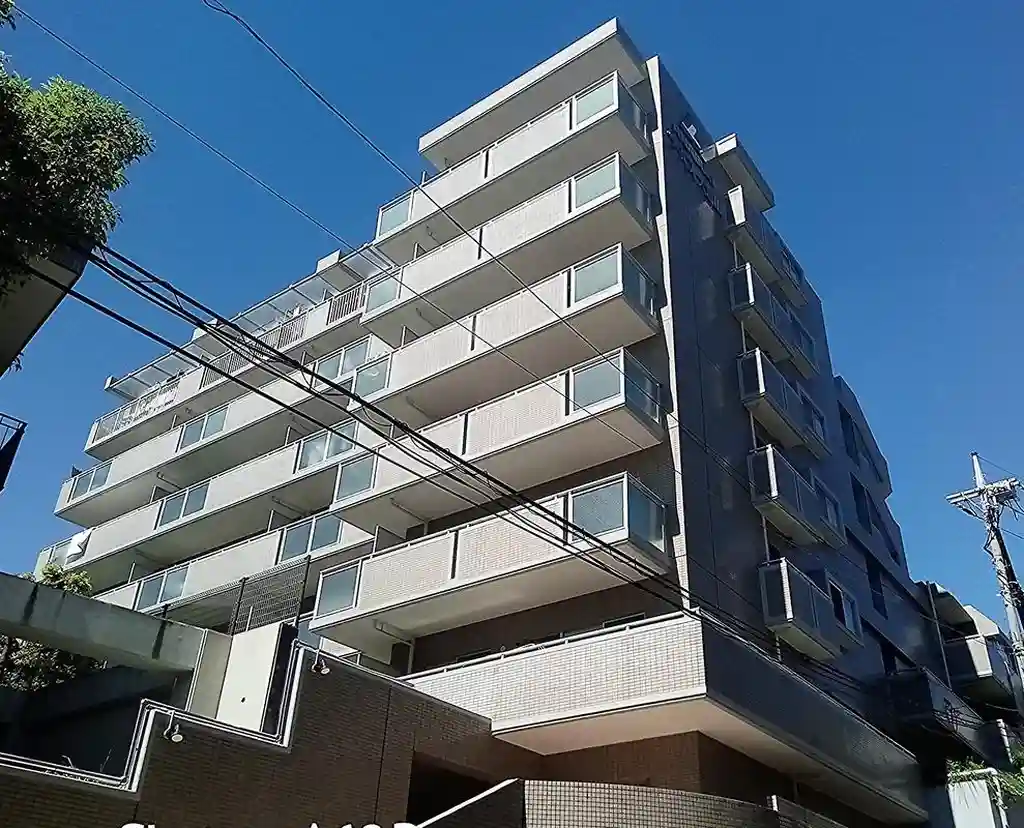 サーパス大倉山 外観