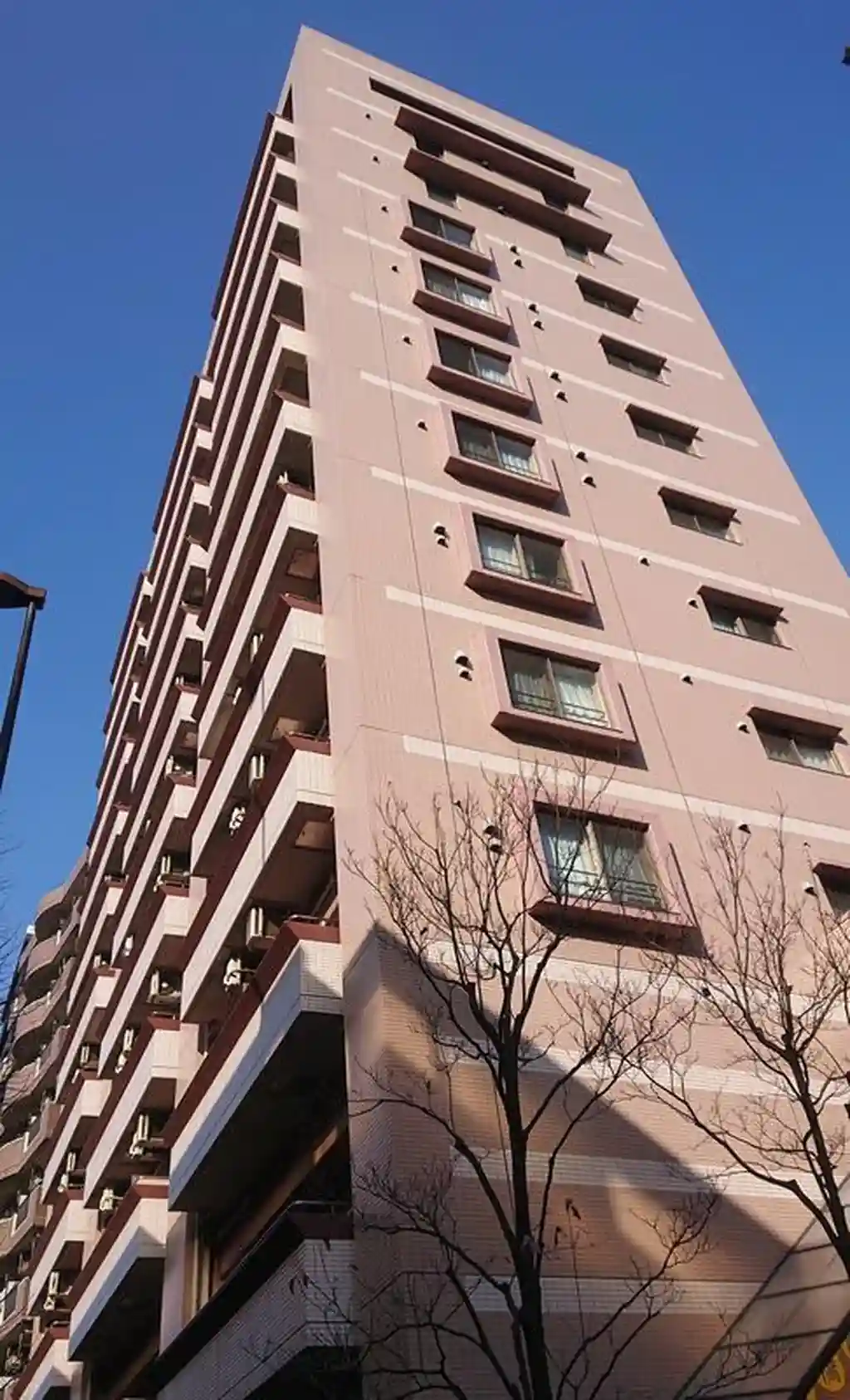 ロイヤルガーデン 外観