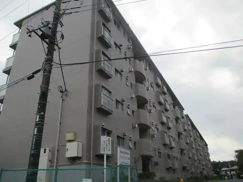 下瀬谷団地 2号棟 外観
