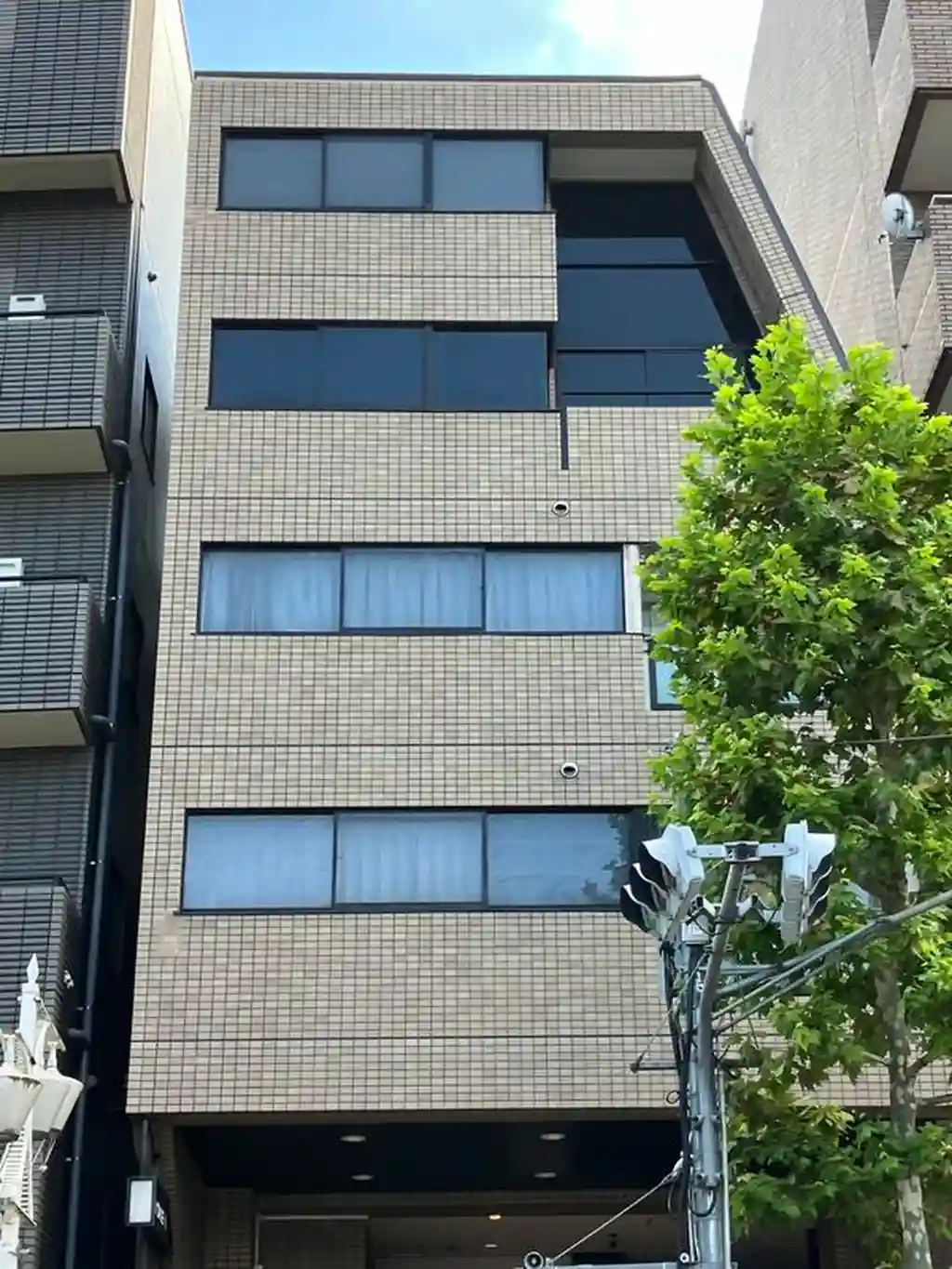 YOKE・V 外観