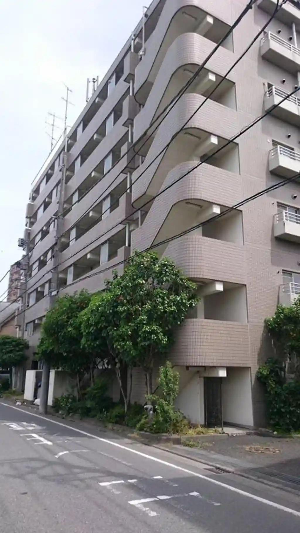 リバーサイドマキバ 外観