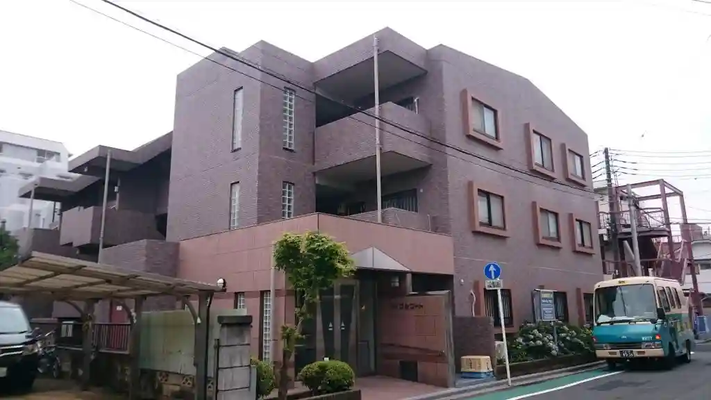 メイプルコート 外観