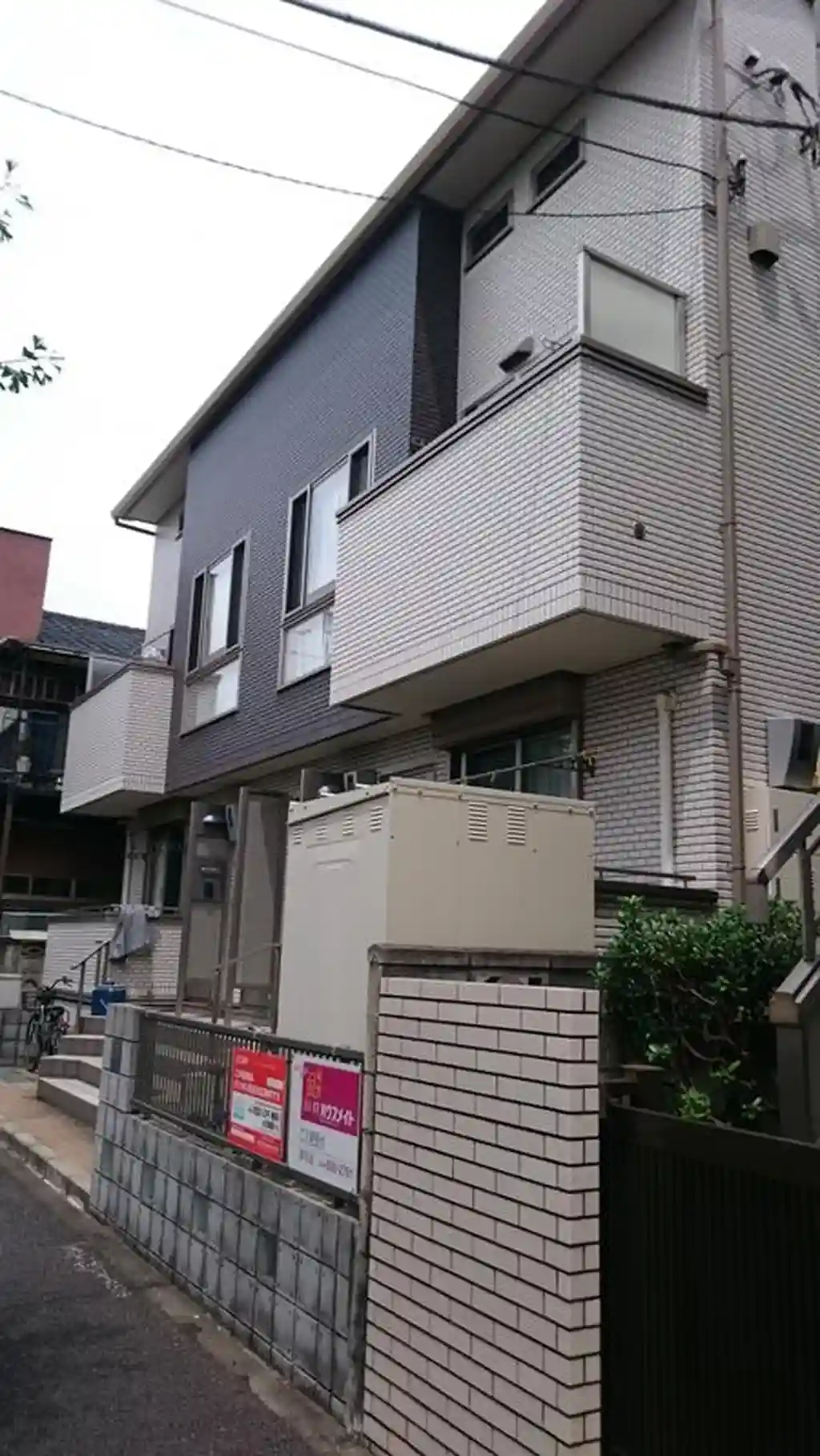 オメガ 外観