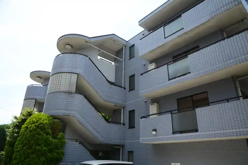 セザール長原 外観