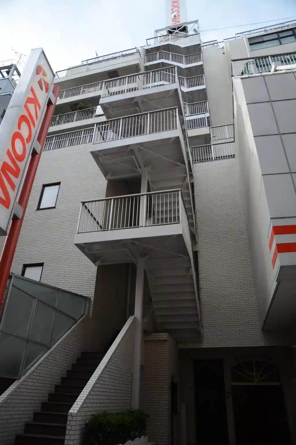 ロイヤルハイツ都南 外観