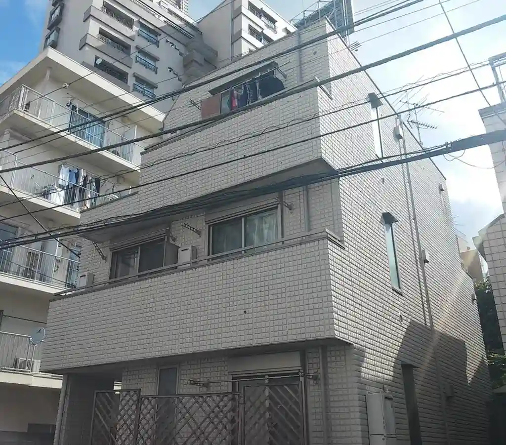 デルソン 外観