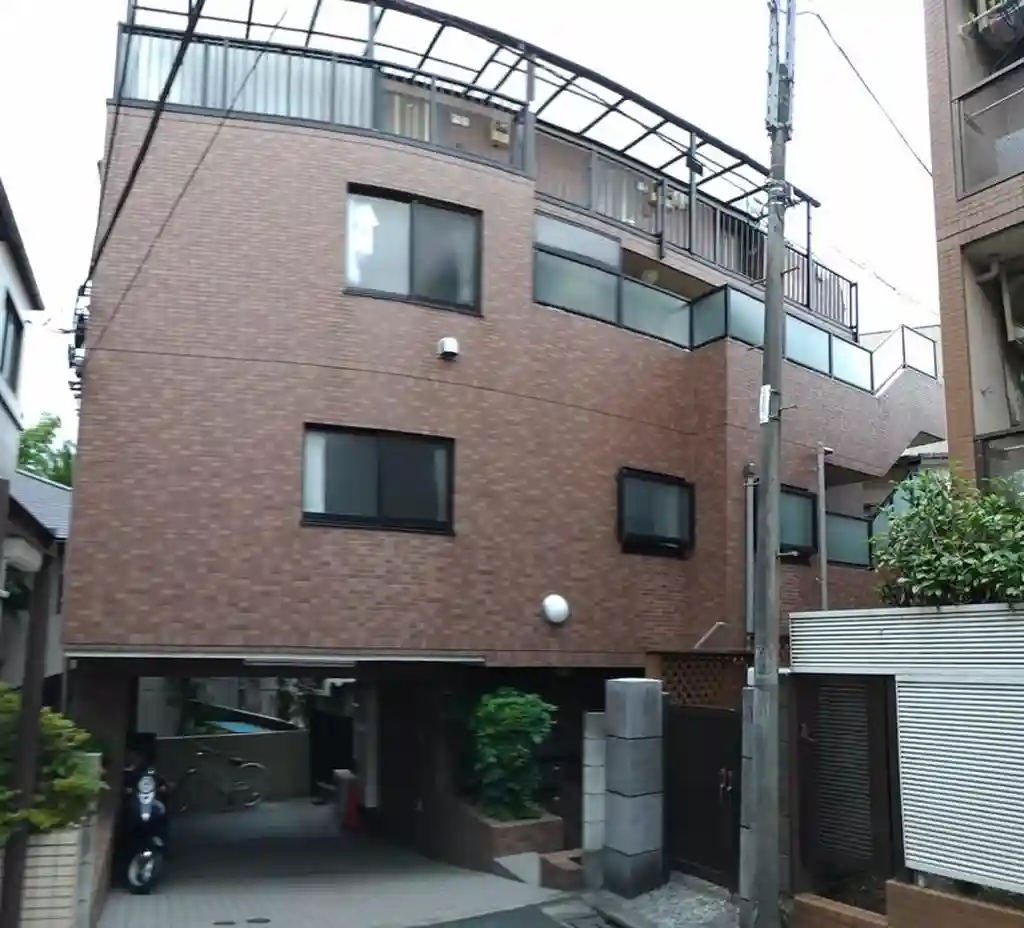 パインコート三軒茶屋 外観