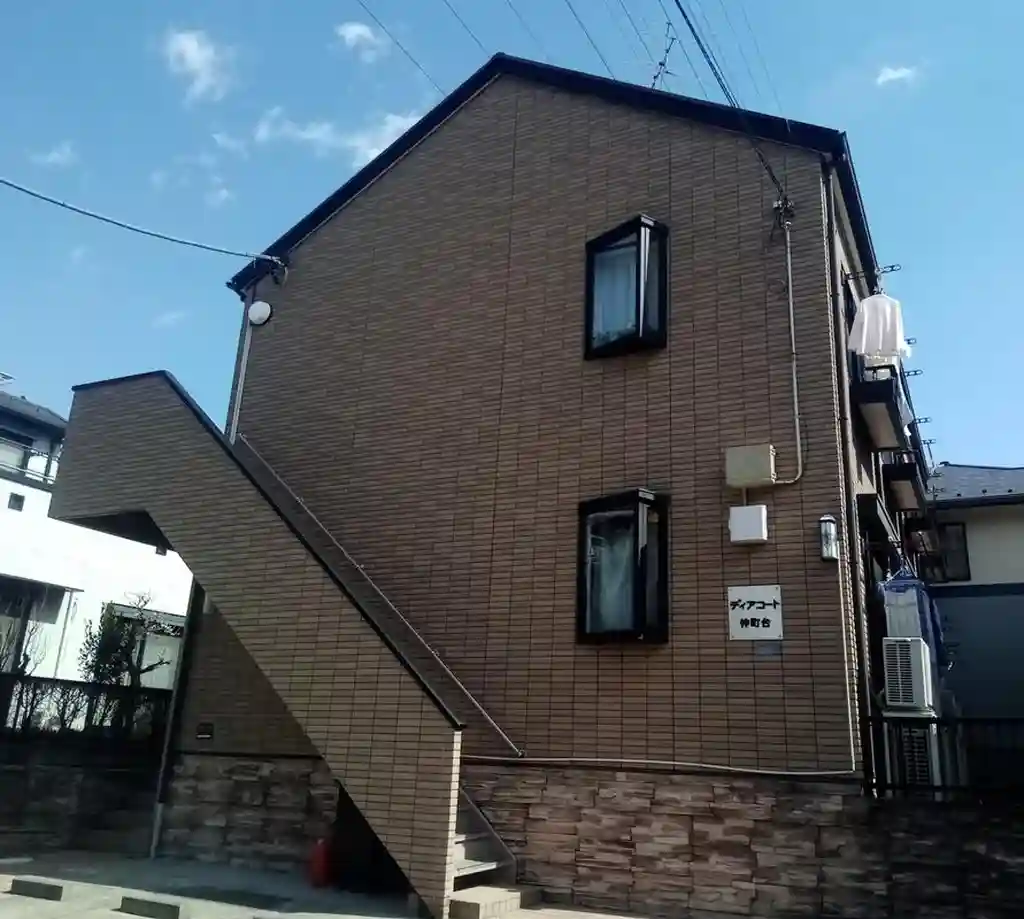 ディアコート仲町台 外観
