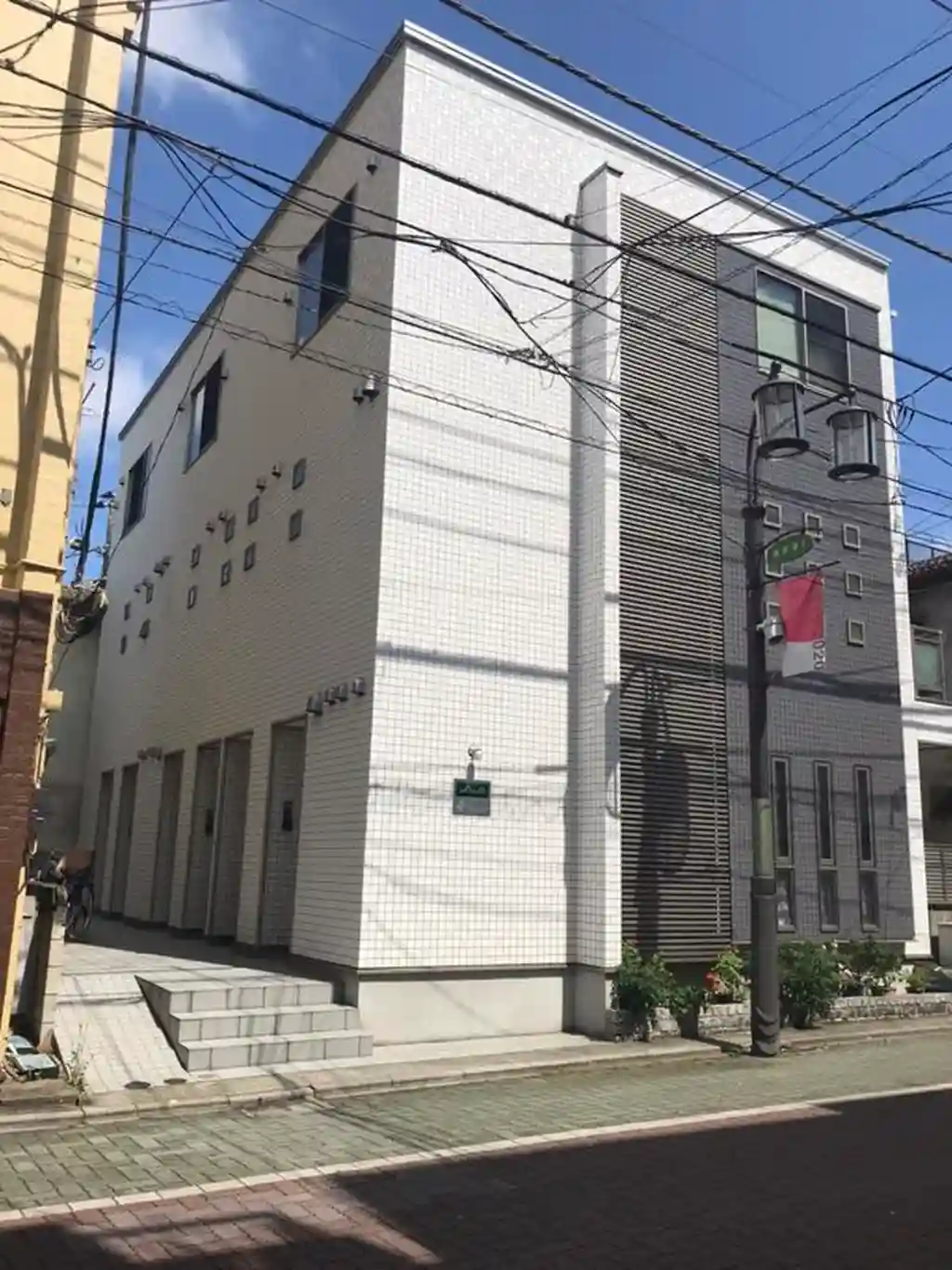 アドラブール 外観
