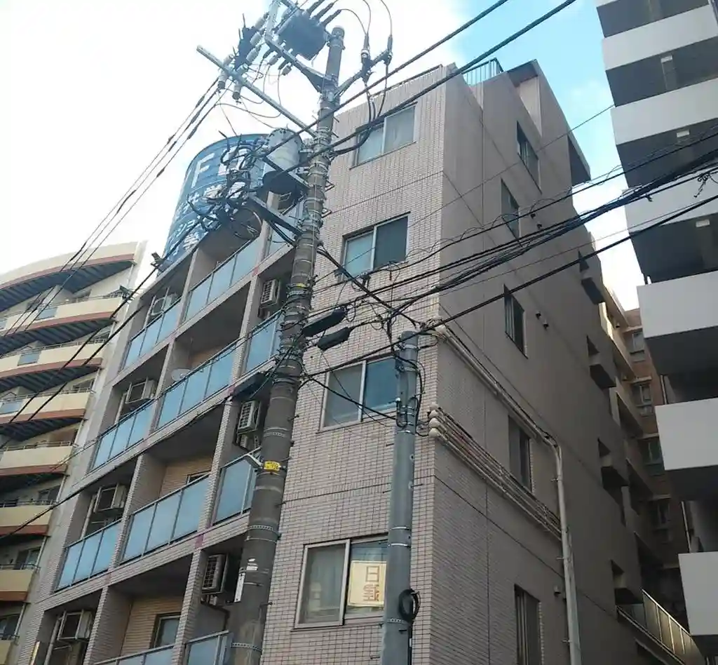アステラス 外観